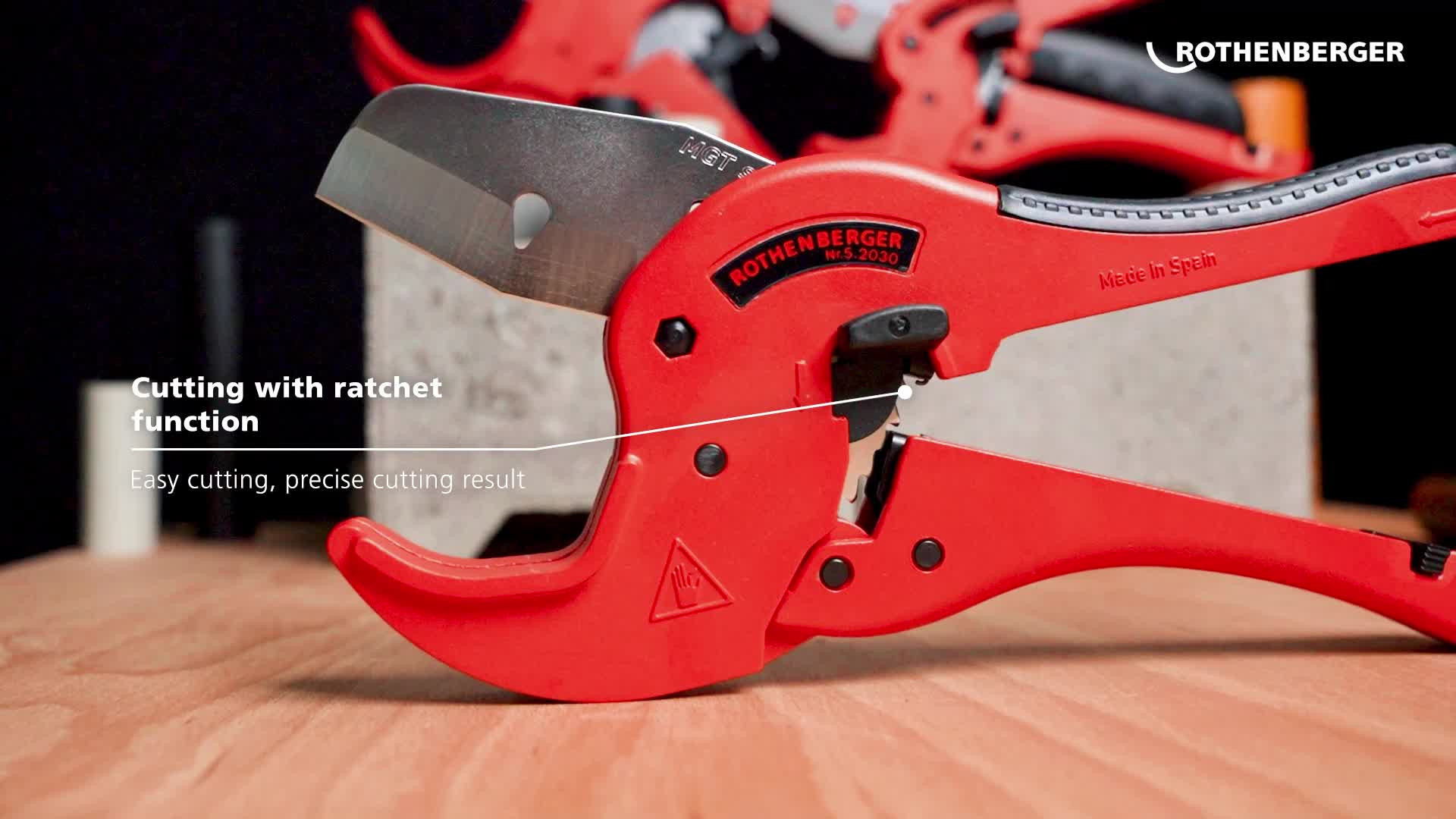 Dụng cụ cắt ống nhựa Ø63